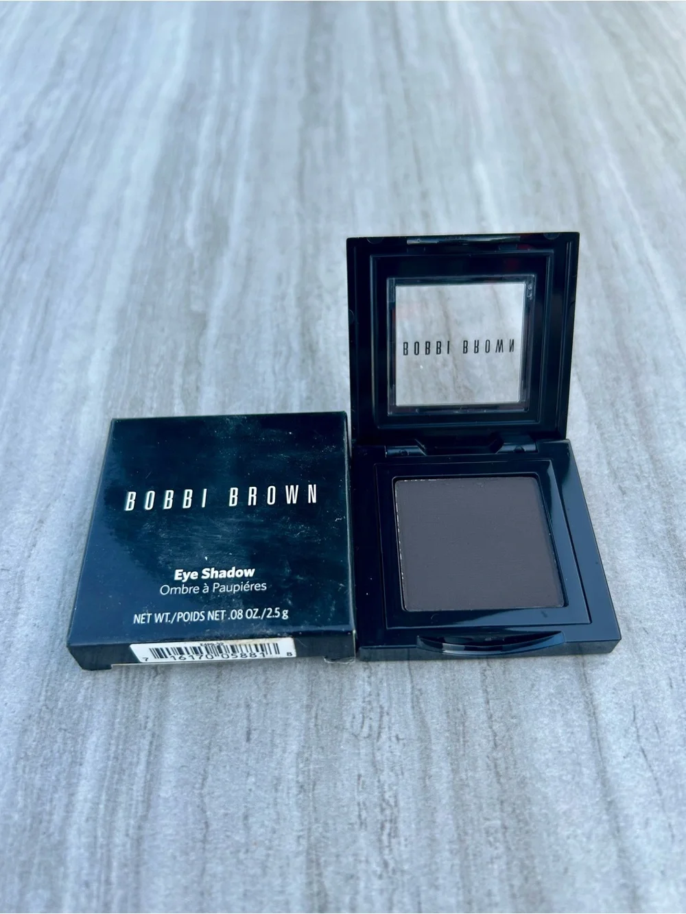 Bobbi Brown Single Eyeshadow in Deep Brown Matte